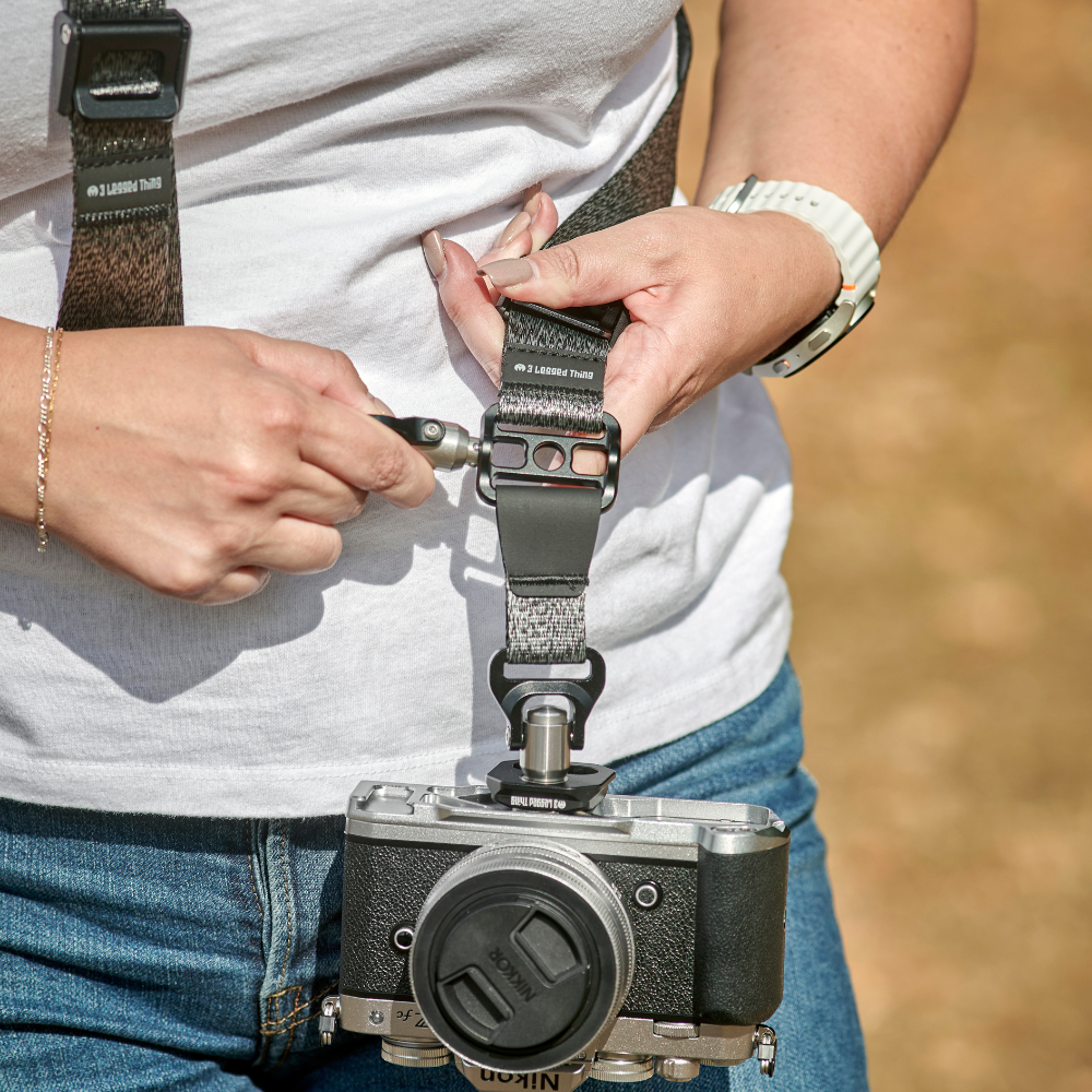 AXIS 34 QD Neck & Shoulder Camera Strap