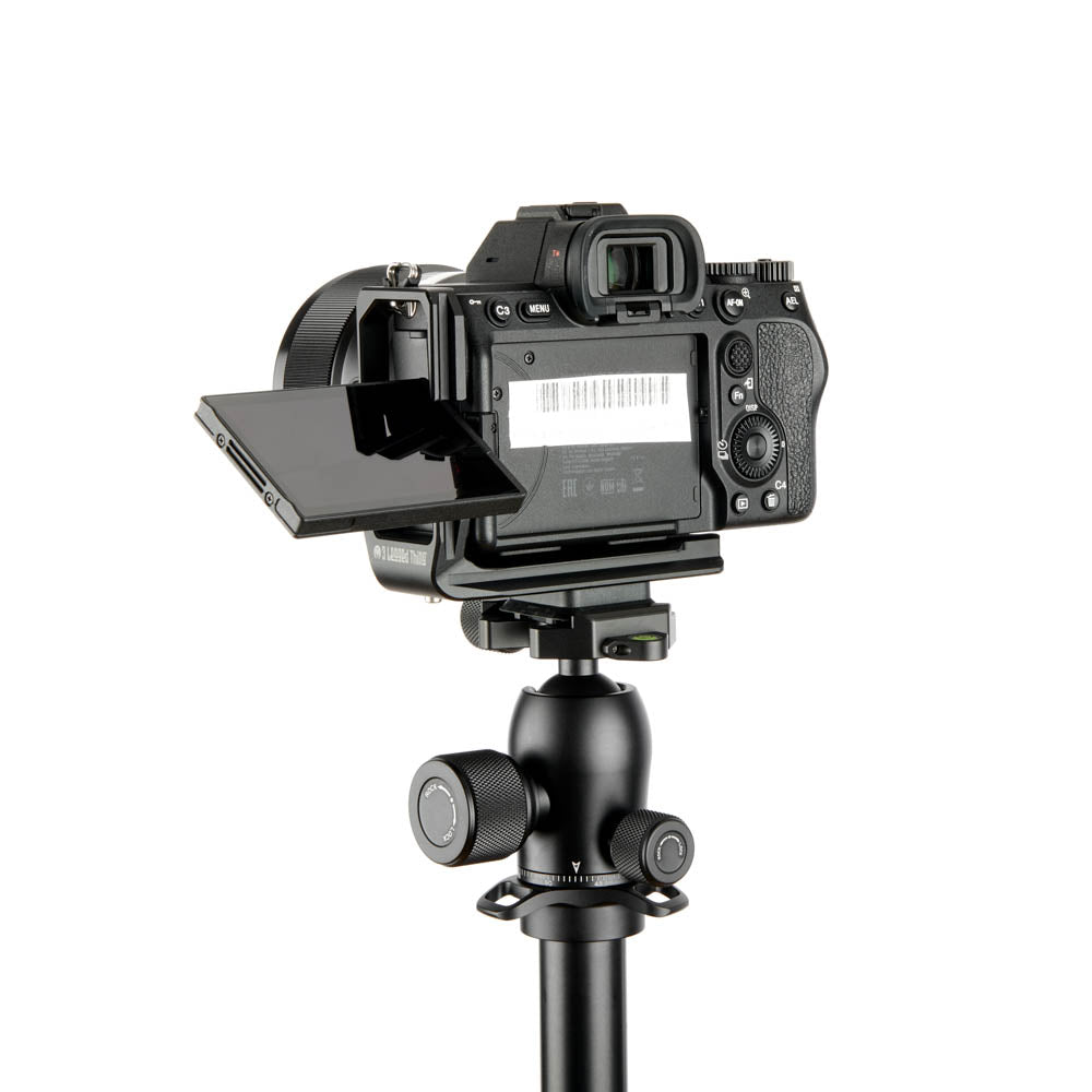 Arnie dedicated QD L-bracket for Sony Alpha Cameras
