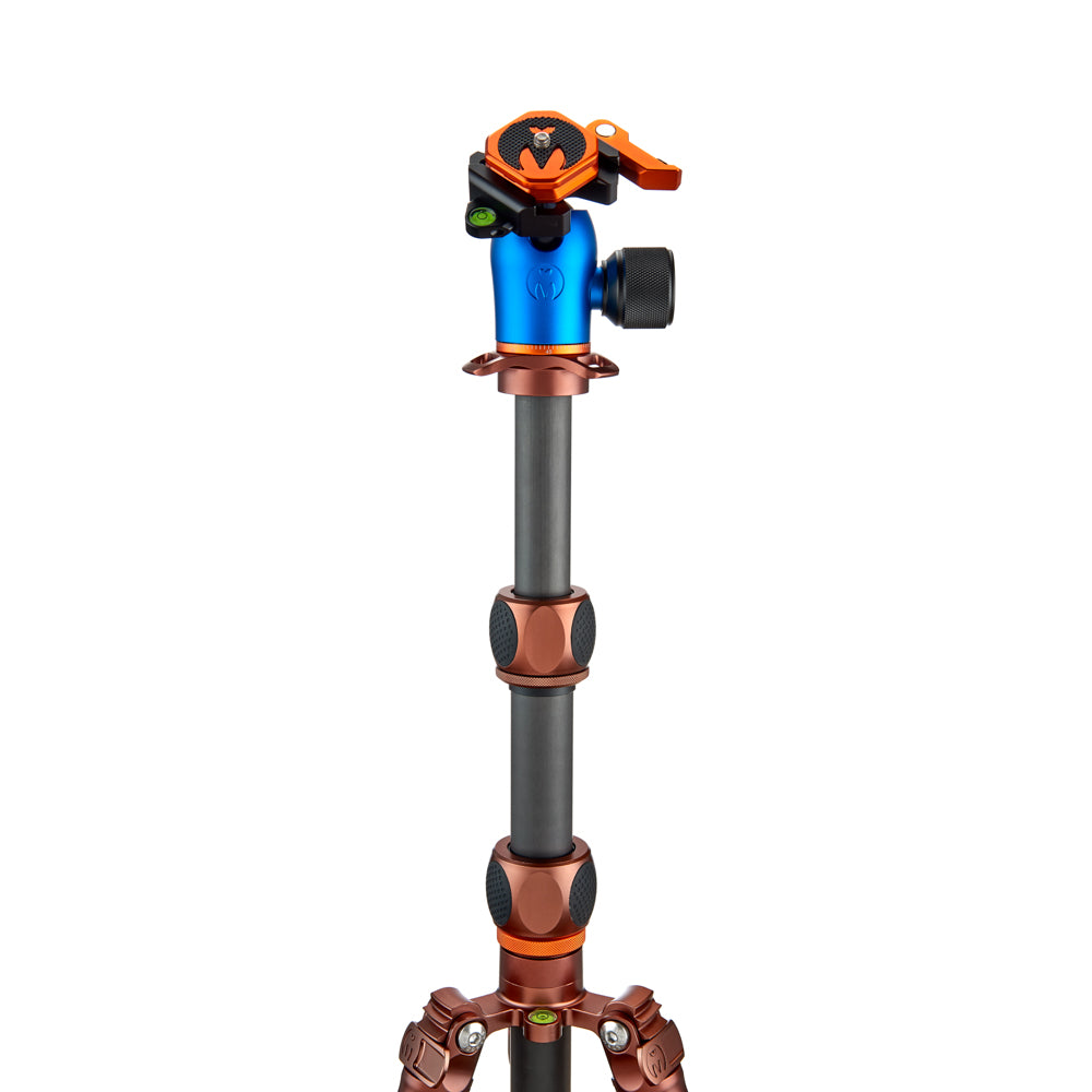 AirHed Pro Lever Clamp in grey on the Leo 2.0 tripod