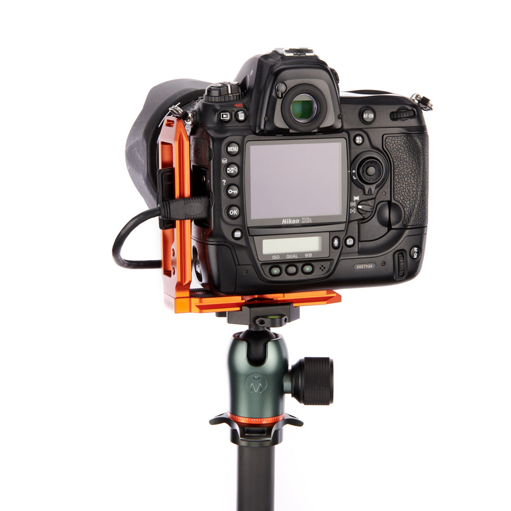 QR11 2.0 Arca Swiss-Compatible Universal L-bracket**EX-DEMO**