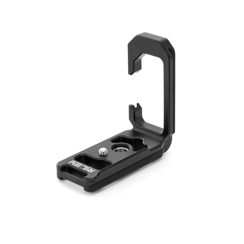 Riley Dedicated L-bracket for Canon R7 Camera