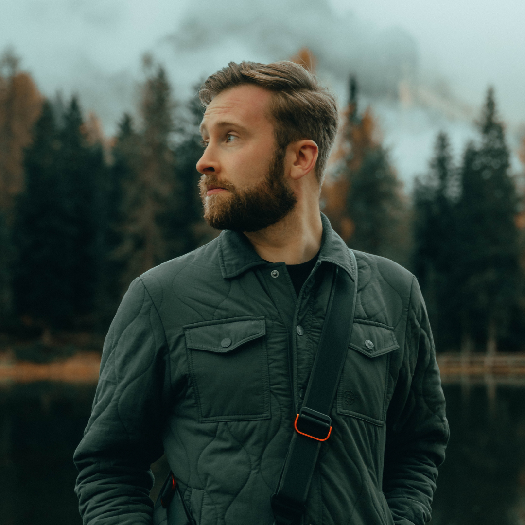 New Pro Team Member: Ellis Reed – 3 Legged Thing