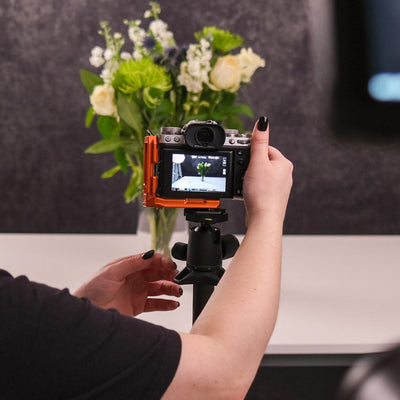 Shutterbug reviews new dedicated L-bracket for Fujifilm XT-5