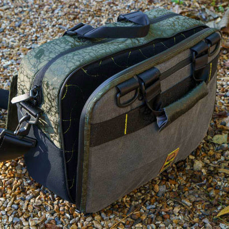 Camera Jabber Talk Wraith Camera Messenger/Sling bag