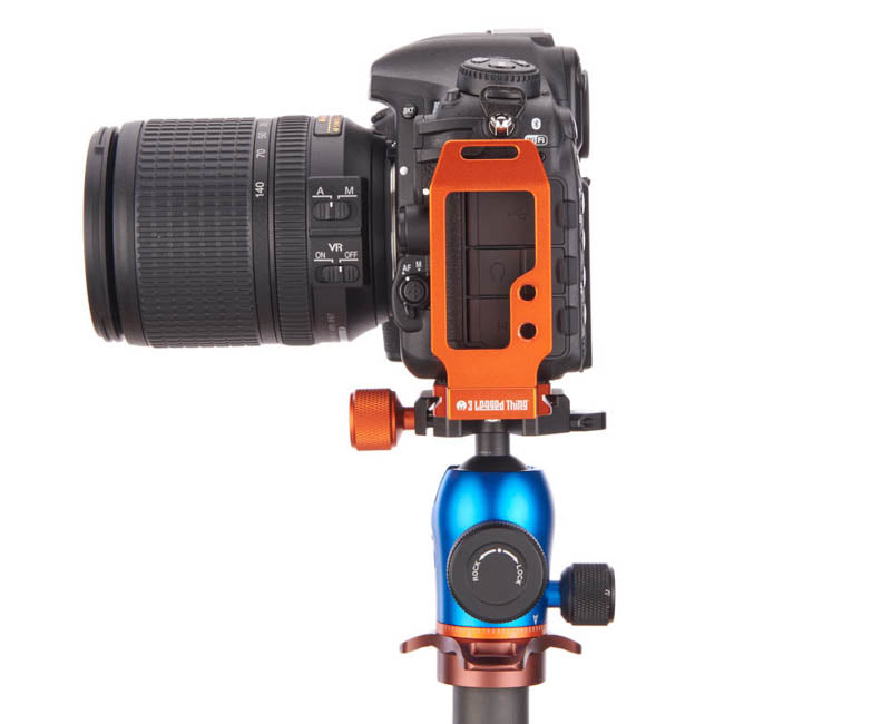 NIKON D500 on QR11-L 2.0 - Side view