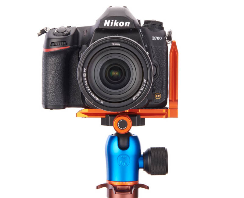 NIKON D780 on QR11-L 2.0 - Front view