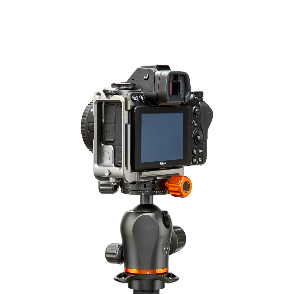 L-bracket Zelda in Grey with Nikon camera and with AirHed