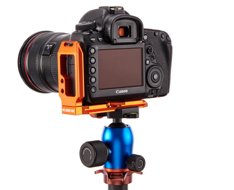 CANON 5D Mk IV on QR11-L 2.0 - Side/Rear view