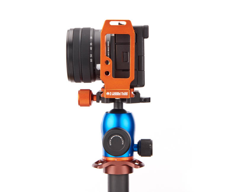 Sony A7C on QR11-L 2.0 - Side view