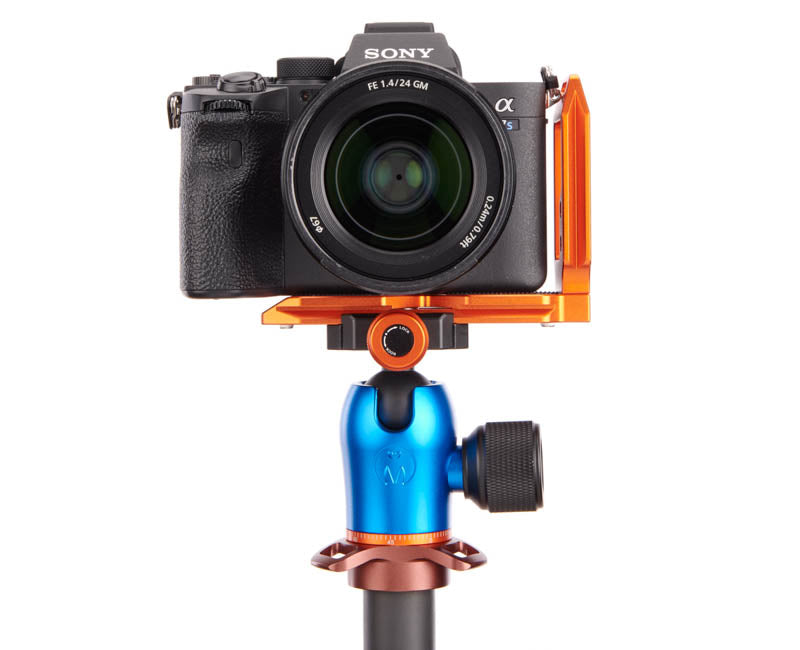 Sony A7S III on QR11L - 2.0 - Front view