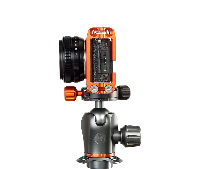 FUJIFILM X-E3 on Ellie - Side view