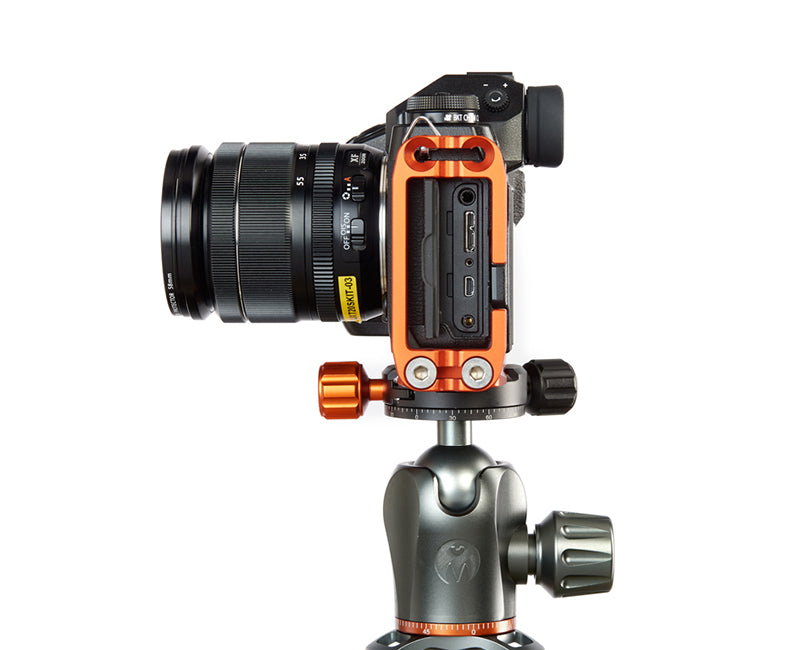 FUJIFILM X-H1 on Ellie - Side view