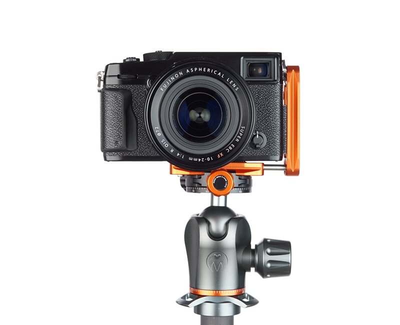 FUJIFILM X PRO 2 on Ellie Short - Front view