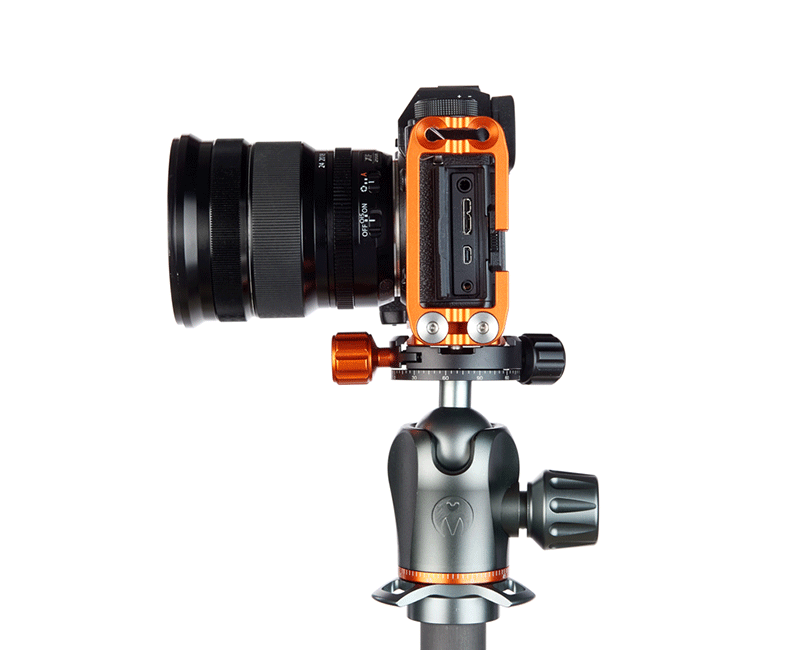 FUJIFILM X-T2 on Ellie Short - Side view