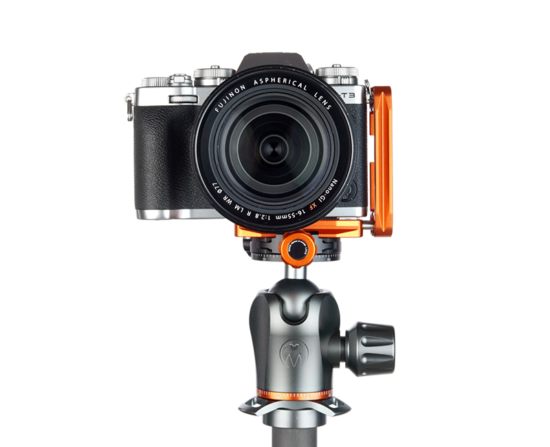 FUJIFILM X-T3 on Ellie Short - Front view