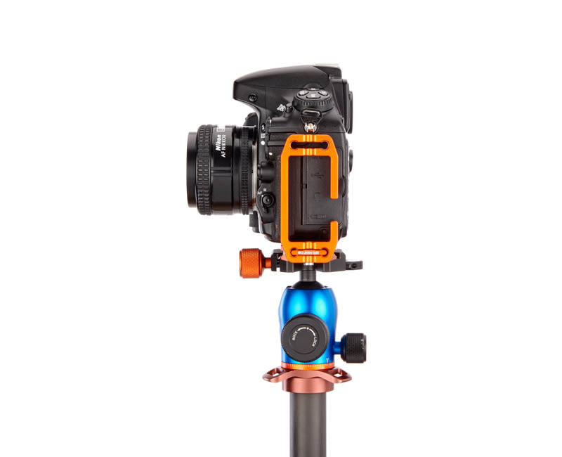 Nikon D800 on Lexie - Side view