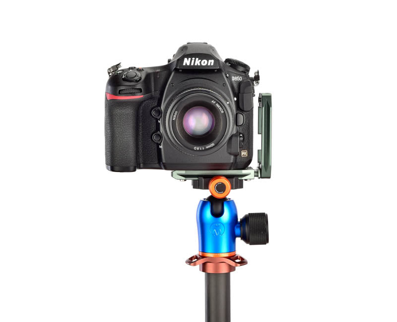 Nikon D850 on Lexie - Front view