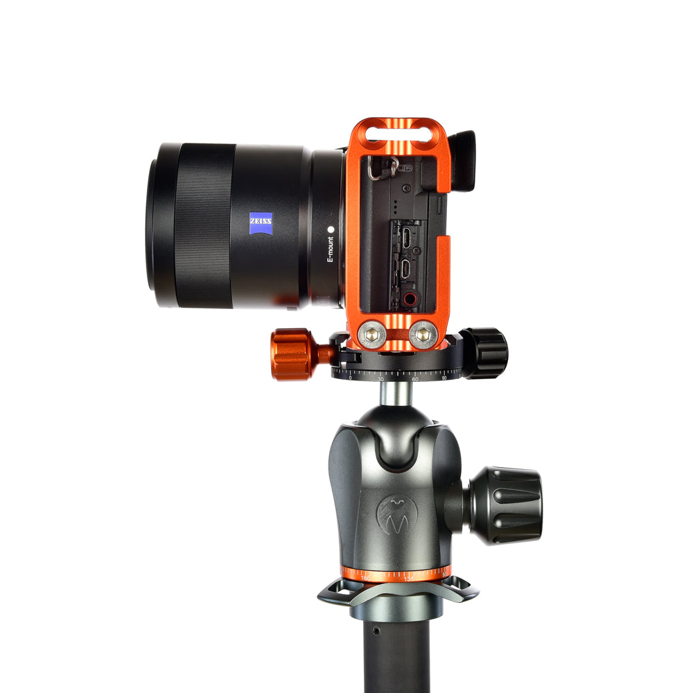 SONY A6400 on Ellie - Side view