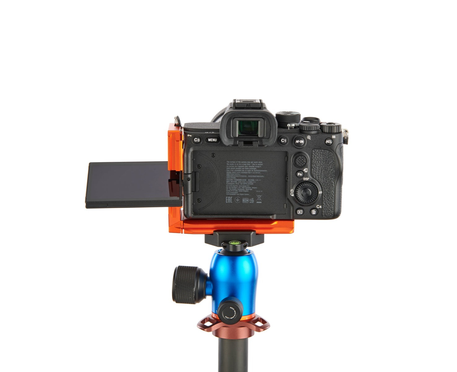 SONY ALPHA A7 IV on Alfie - Screen open