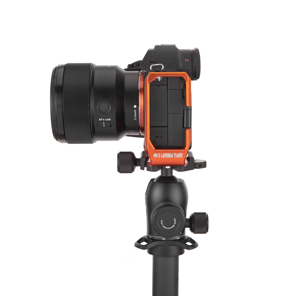 Arnie dedicated QD L-bracket for Sony Alpha Cameras