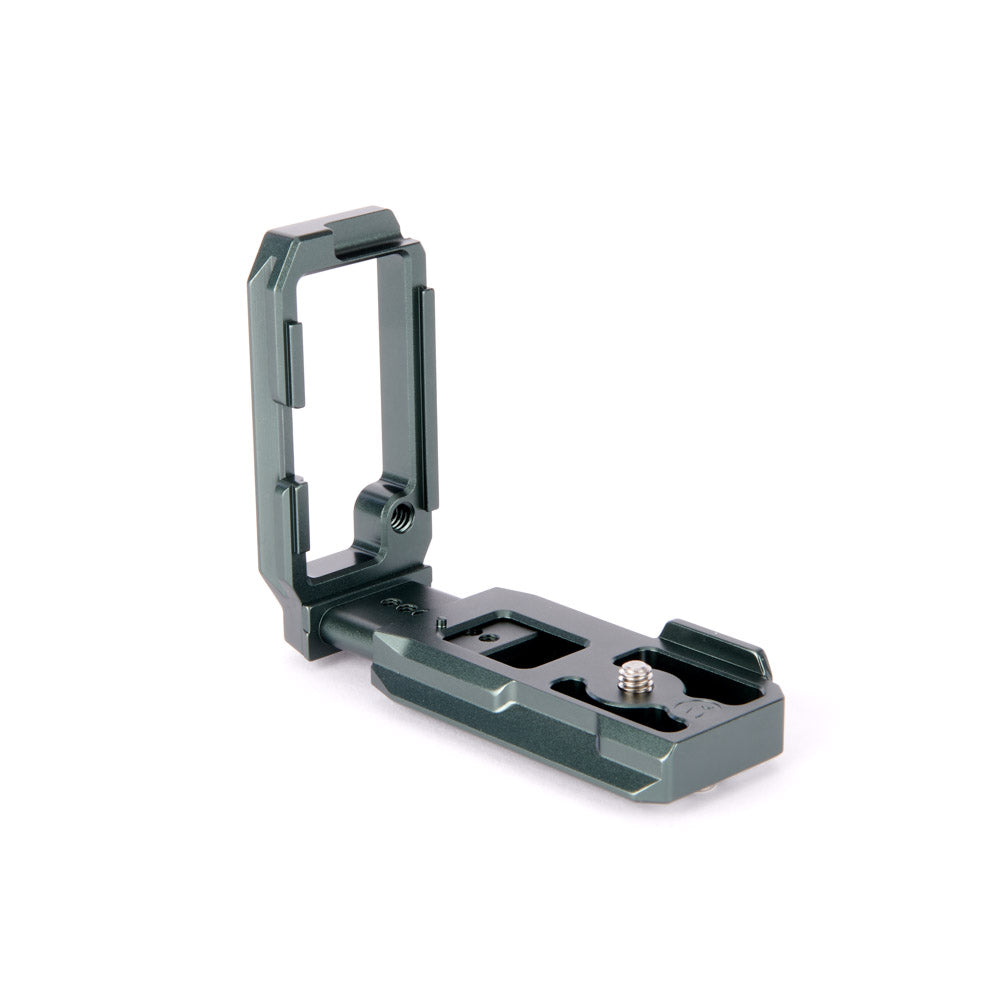 Freya dedicated L-bracket for FUJIFILM X-T5 – Arca-Swiss
