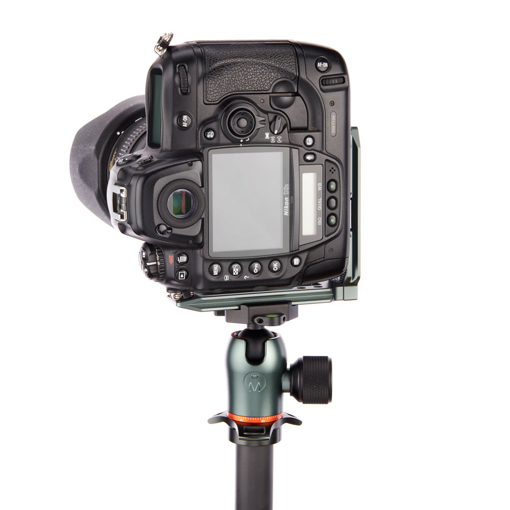 QR11 2.0 Arca Swiss-Compatible Universal L-bracket**EX-DEMO**