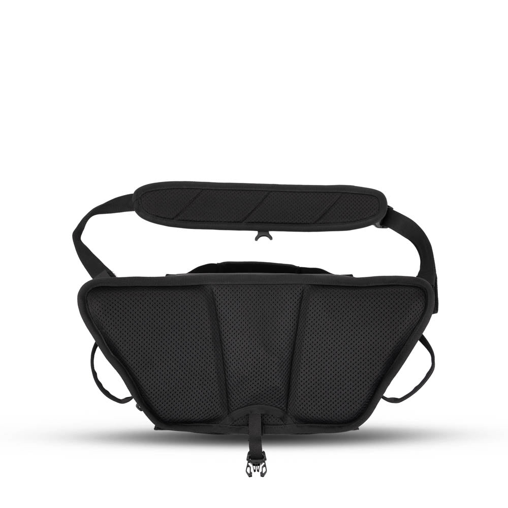 Wandrd Rogue Sling 6L Bag