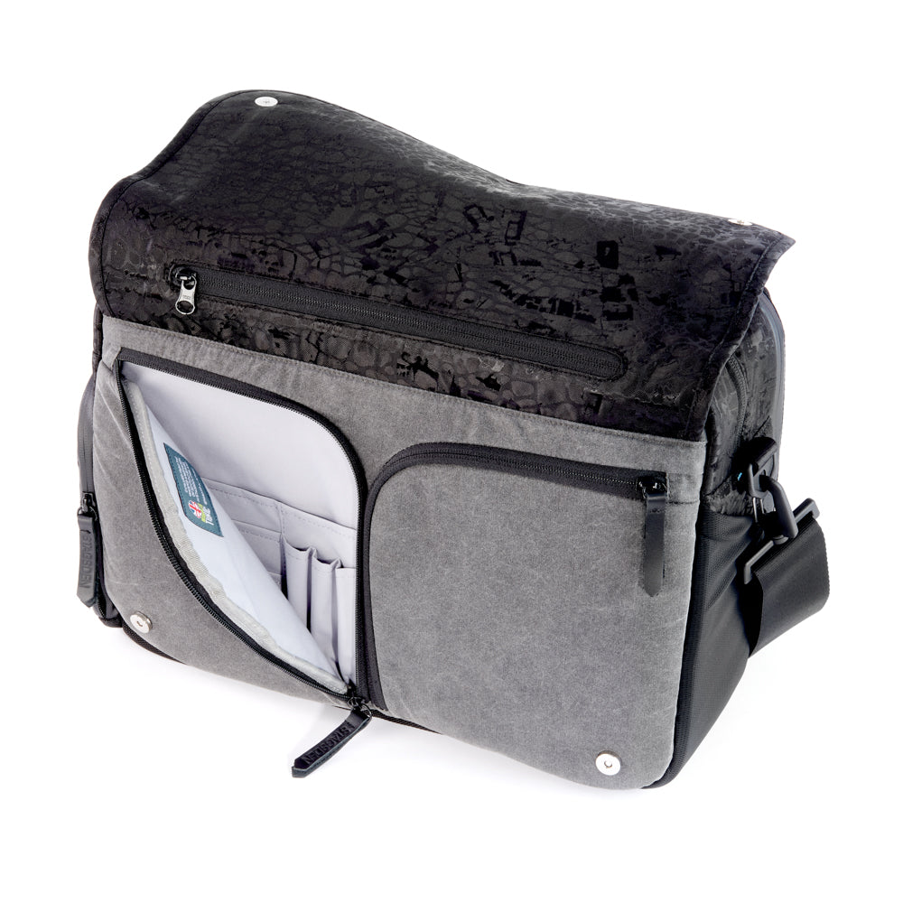 Wraith Camera Messenger Bag
