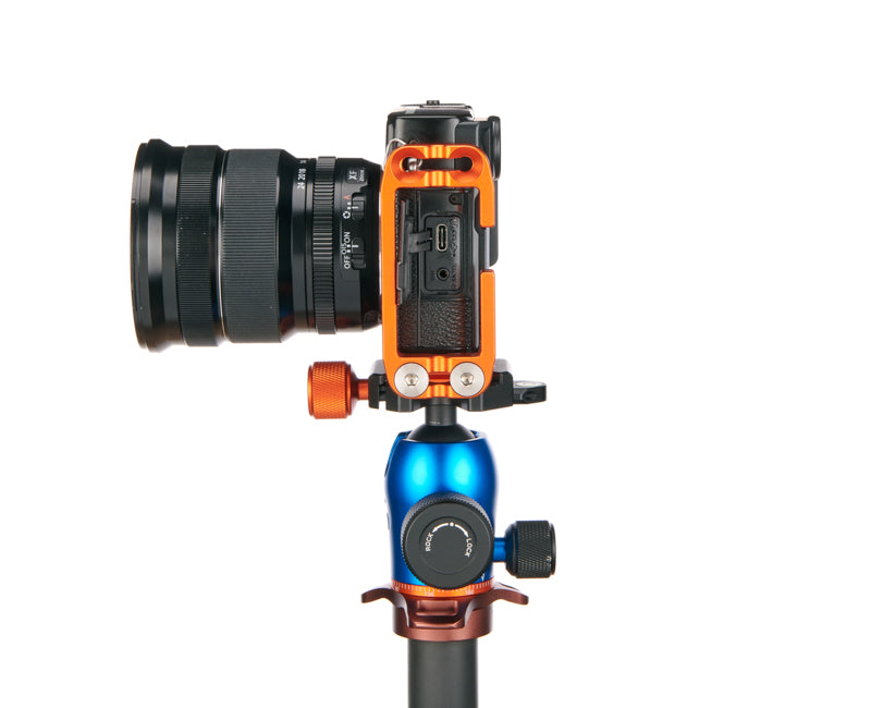 FUJIFILM X PRO 3 on Ellie PD Short - Side view