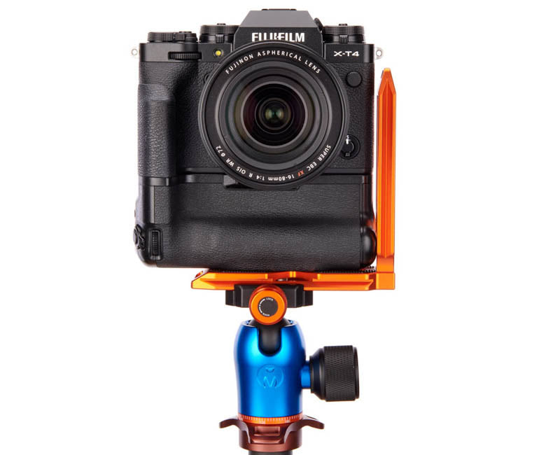 FUJIFILM X-T4 with grip on QR11-FB 2.0 - Front view